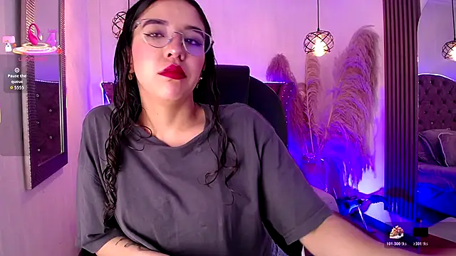 Snapshot of Amara_Davis chatting on 1, 12, 2025 Amara Davis online show from 1, 12, 2025