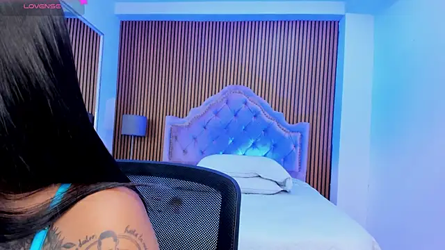 SelenaStonne online show from 14, 11, 2025