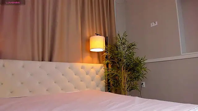 Snapshot of Skelerata chatting on 12, 10, 2025 Skelerata online show from 12, 10, 2025