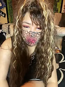 Snapshot of xoxLILxMELOxox chatting on 14, 10, 2025 xoxLILxMELOxox online show from 14, 10, 2025