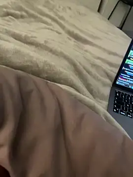 Snapshot of adlescaf9876 chatting on 8, 10, 2025 adlescaf9876 online show from 8, 10, 2025