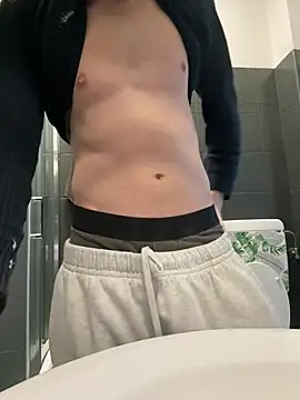 mario231197 online show from 18, 2, 2026