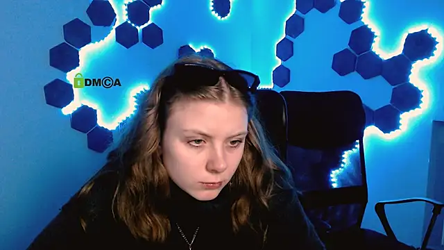 foxy tease  online show from 28, 11, 2025