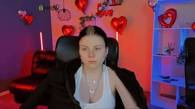 foxy tease  online show from 5, 3, 2026