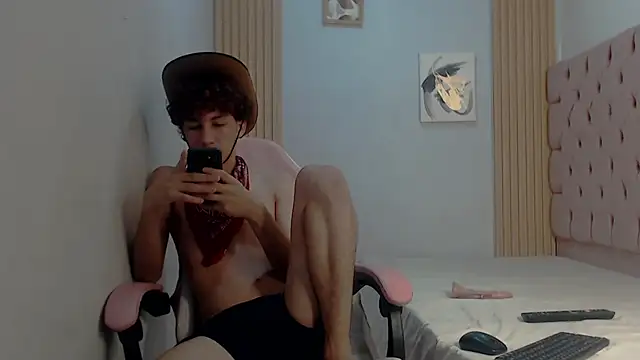 Snapshot of Darkknightx01 chatting on 29, 10, 2025 Darkknightx01 online show from 29, 10, 2025