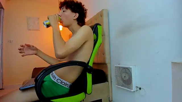 Snapshot of Darkknightx01 chatting on 12, 11, 2025 Darkknightx01 online show from 12, 11, 2025