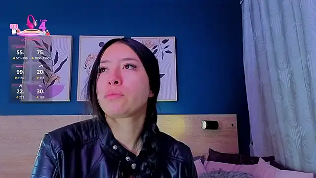 SarahMiler  online show from 25, 3, 2026