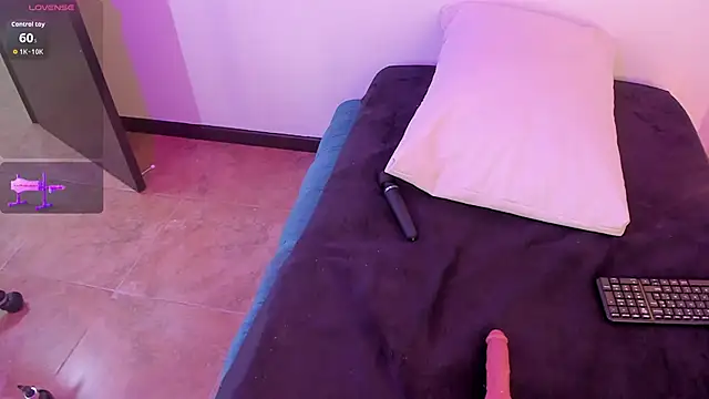 Samaraa Smith online show from 4, 10, 2025