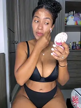 Snapshot of Mia_sweet80 chatting on 14, 9, 2025 Mia sweet80 online show from 14, 9, 2025