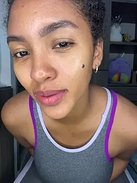 Snapshot of Mia_sweet80 chatting on 24, 10, 2025 Mia sweet80 online show from 24, 10, 2025