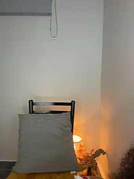 Snapshot of Mia_sweet80 chatting on 6, 11, 2025 Mia sweet80 online show from 6, 11, 2025