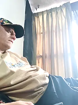 leon8013A online show from 12, 11, 2025