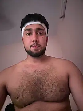 Snapshot of aka_big chatting on 4, 11, 2025 aka big online show from 4, 11, 2025