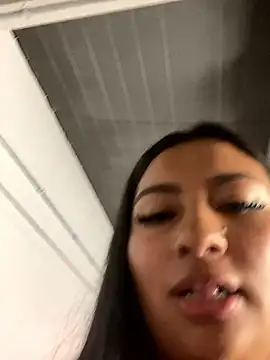 Issa Santana online show from 9, 1, 2026