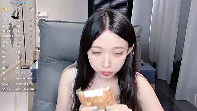 NiNi-baby520 online show from 16, 10, 2025