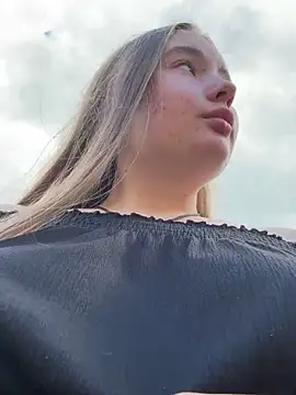 StephanieMur online show from 10, 9, 2025