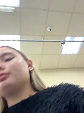 StephanieMur online show from 13, 9, 2025