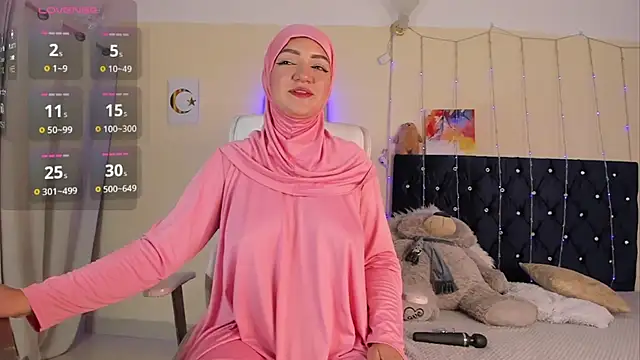 Snapshot of Dana-Alabi chatting on 10, 10, 2025 Dana-Alabi online show from 10, 10, 2025