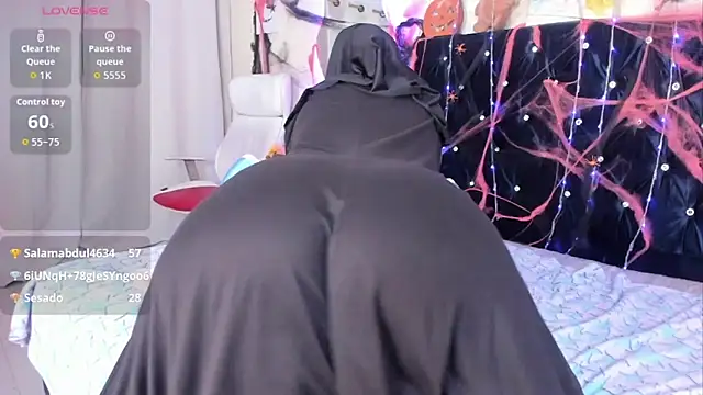 Snapshot of Dana-Alabi chatting on 20, 10, 2025 Dana-Alabi online show from 20, 10, 2025