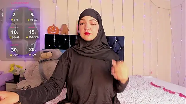 Snapshot of Dana-Alabi chatting on 4, 12, 2025 Dana-Alabi online show from 4, 12, 2025