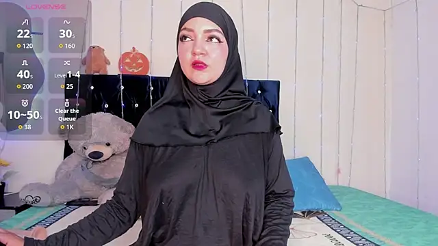 Snapshot of Dana-Alabi chatting on 15, 12, 2025 Dana-Alabi online show from 15, 12, 2025