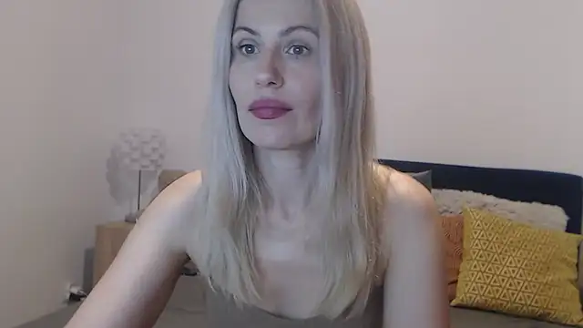 Snapshot of Lika_Soul chatting on 10, 9, 2025 Lika Soul online show from 10, 9, 2025