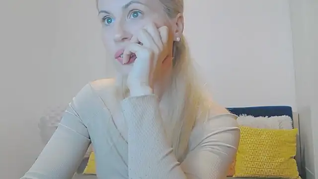 Snapshot of Lika_Soul chatting on 6, 10, 2025 Lika Soul online show from 6, 10, 2025