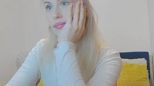 Snapshot of Lika_Soul chatting on 12, 10, 2025 Lika Soul online show from 12, 10, 2025