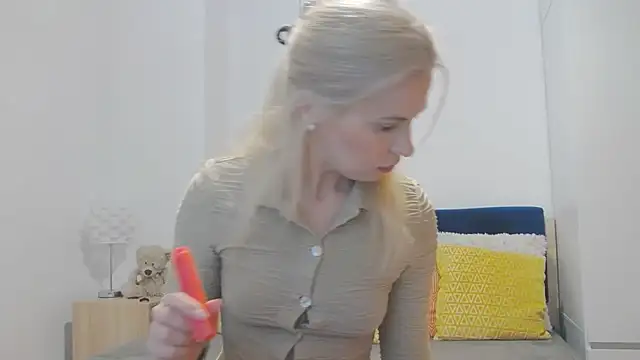 Snapshot of Lika_Soul chatting on 21, 10, 2025 Lika Soul online show from 21, 10, 2025