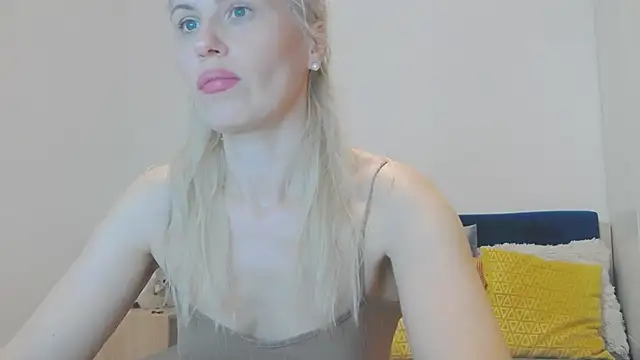 Snapshot of Lika_Soul chatting on 24, 10, 2025 Lika Soul online show from 24, 10, 2025