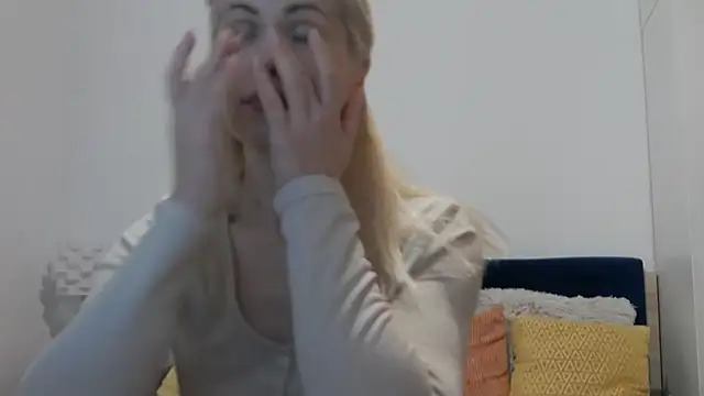 Snapshot of Lika_Soul chatting on 28, 11, 2025 Lika Soul online show from 28, 11, 2025