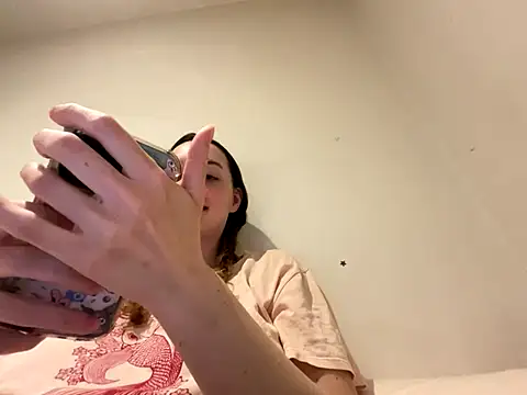 Snapshot of violetcutie chatting on 11, 9, 2025 violetcutie online show from 11, 9, 2025