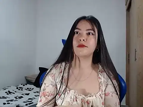 Snapshot of EloiseJun chatting on 11, 9, 2025 EloiseJun online show from 11, 9, 2025