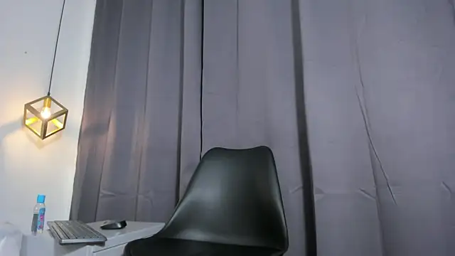 lianfox  online show from 25, 10, 2025