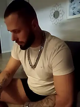 Snapshot of Barber33zk chatting on 17, 11, 2025 Barber33zk online show from 17, 11, 2025