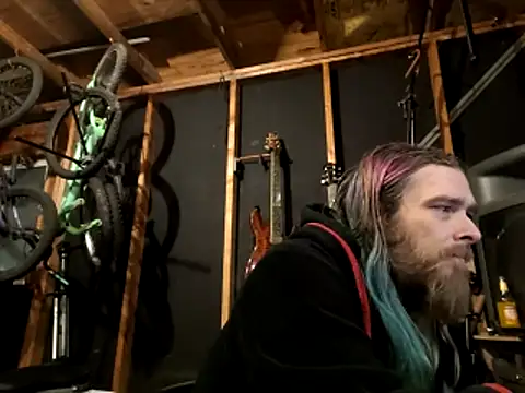 Snapshot of thejuicybacon chatting on 21, 11, 2025 thejuicybacon online show from 21, 11, 2025