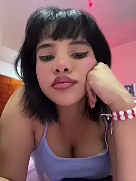 Snapshot of Ada_sienn chatting on 25, 6, 2026 Ada sienn online show from 25, 6, 2026