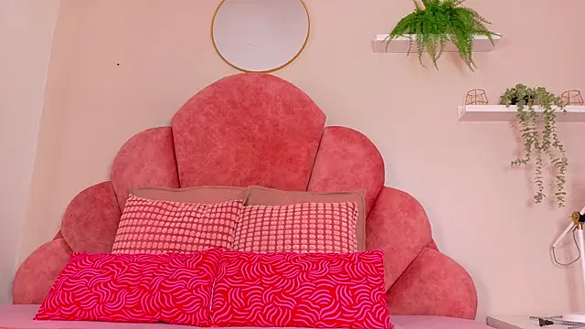 TiffValentinee  online show from 10, 10, 2025