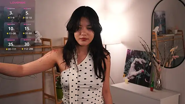 MoiraEger online show from 16, 10, 2025