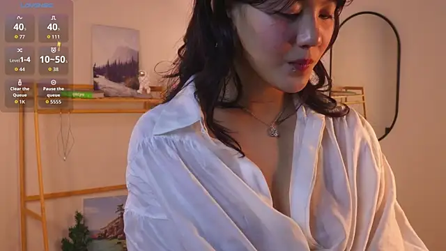 MoiraEger online show from 8, 2, 2026