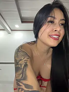 CrisMarulanda online show from 21, 6, 2026