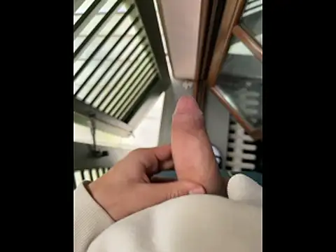 Pisellone18  online show from 23, 12, 2025