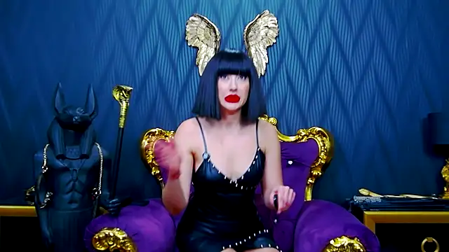 Snapshot of LaraMaeve chatting on 14, 12, 2025 LaraMaeve online show from 14, 12, 2025