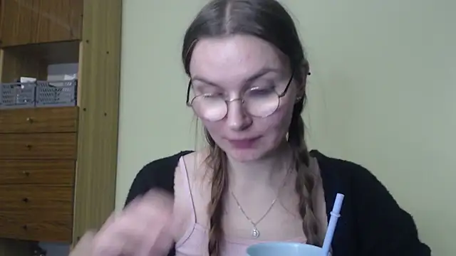 Snapshot of LooveELLYx chatting on 16, 12, 2024 LooveELLYx online show from 16, 12, 2024