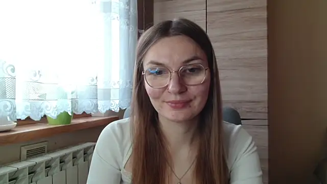 Snapshot of LooveELLYx chatting on 28, 10, 2025 LooveELLYx online show from 28, 10, 2025