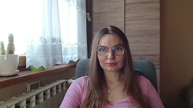 Snapshot of LooveELLYx chatting on 11, 11, 2025 LooveELLYx online show from 11, 11, 2025