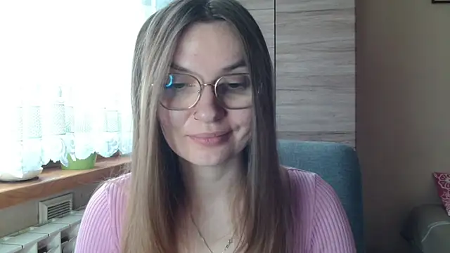 Snapshot of LooveELLYx chatting on 18, 11, 2025 LooveELLYx online show from 18, 11, 2025