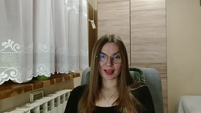 Snapshot of LooveELLYx chatting on 21, 11, 2025 LooveELLYx online show from 21, 11, 2025