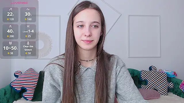 Snapshot of Little_cherryy__ chatting on 25, 9, 2025 Little cherryy online show from 25, 9, 2025