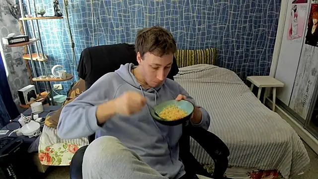 CuteBoy228 online show from 17, 4, 2026